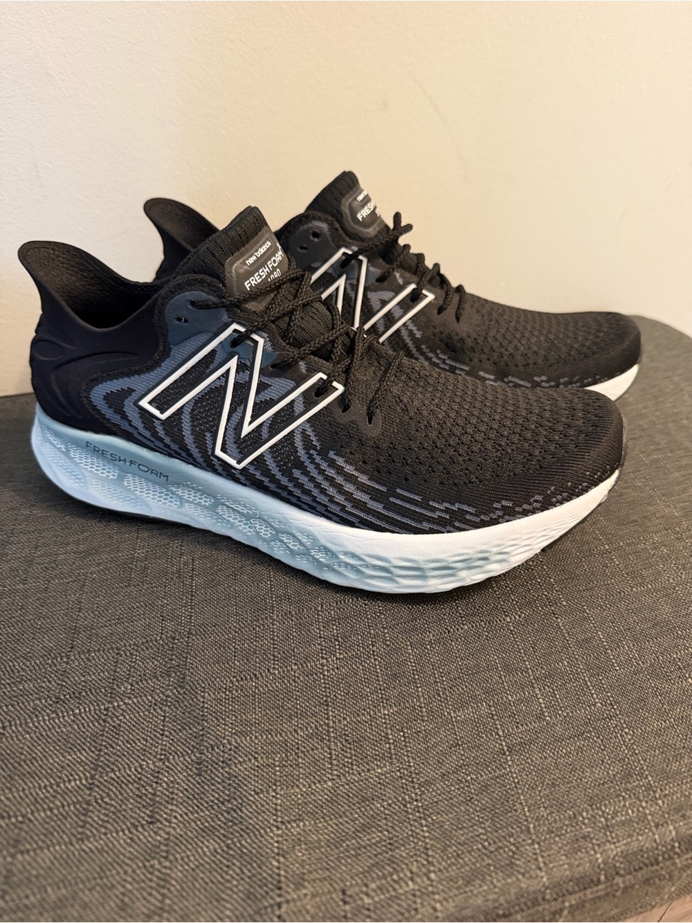 New Balance Shoes Womens US size10.5Fresh Foam 1080 Running Sneakers Knit LowTop
